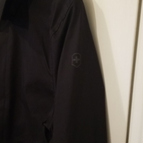 Victorinox rain jacket. Style G-Code - Picture 7 of 10